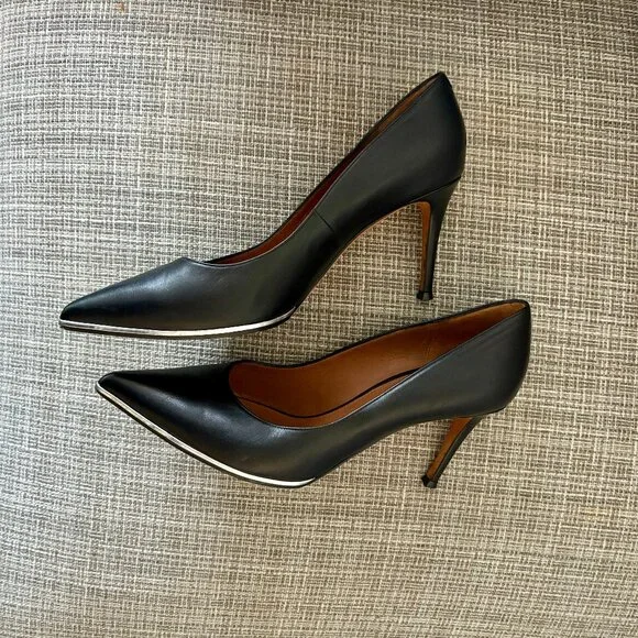 Givenchy Size 38 Black Leather Lia Pointed Toe Pumps - Picture 3 of 5